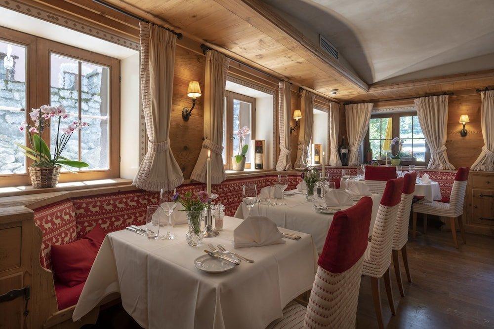 Hotel Alpina كلوسترز المظهر الخارجي الصورة