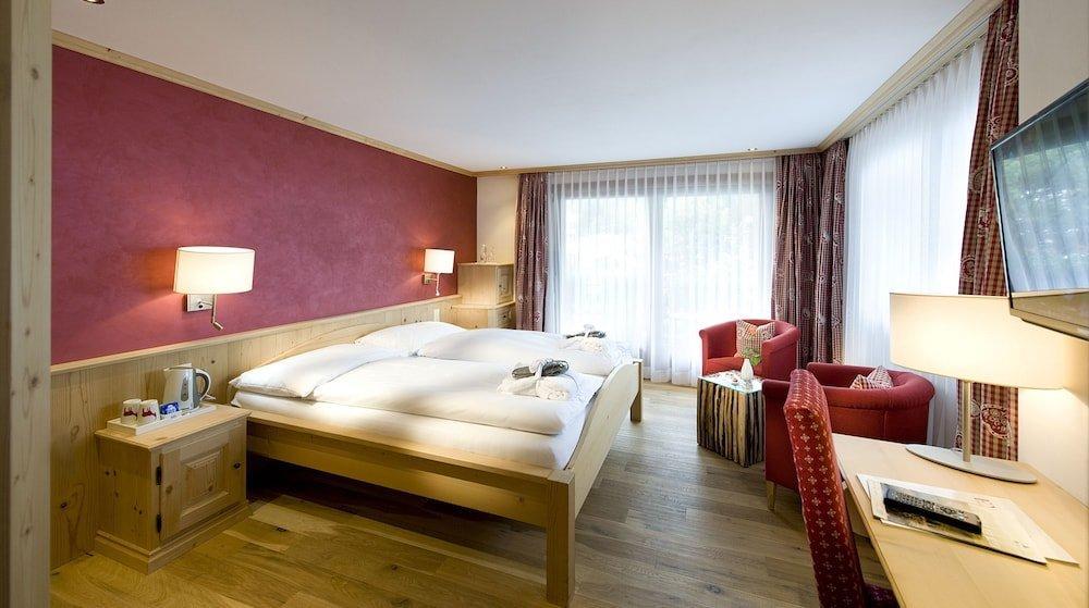 Hotel Alpina كلوسترز المظهر الخارجي الصورة