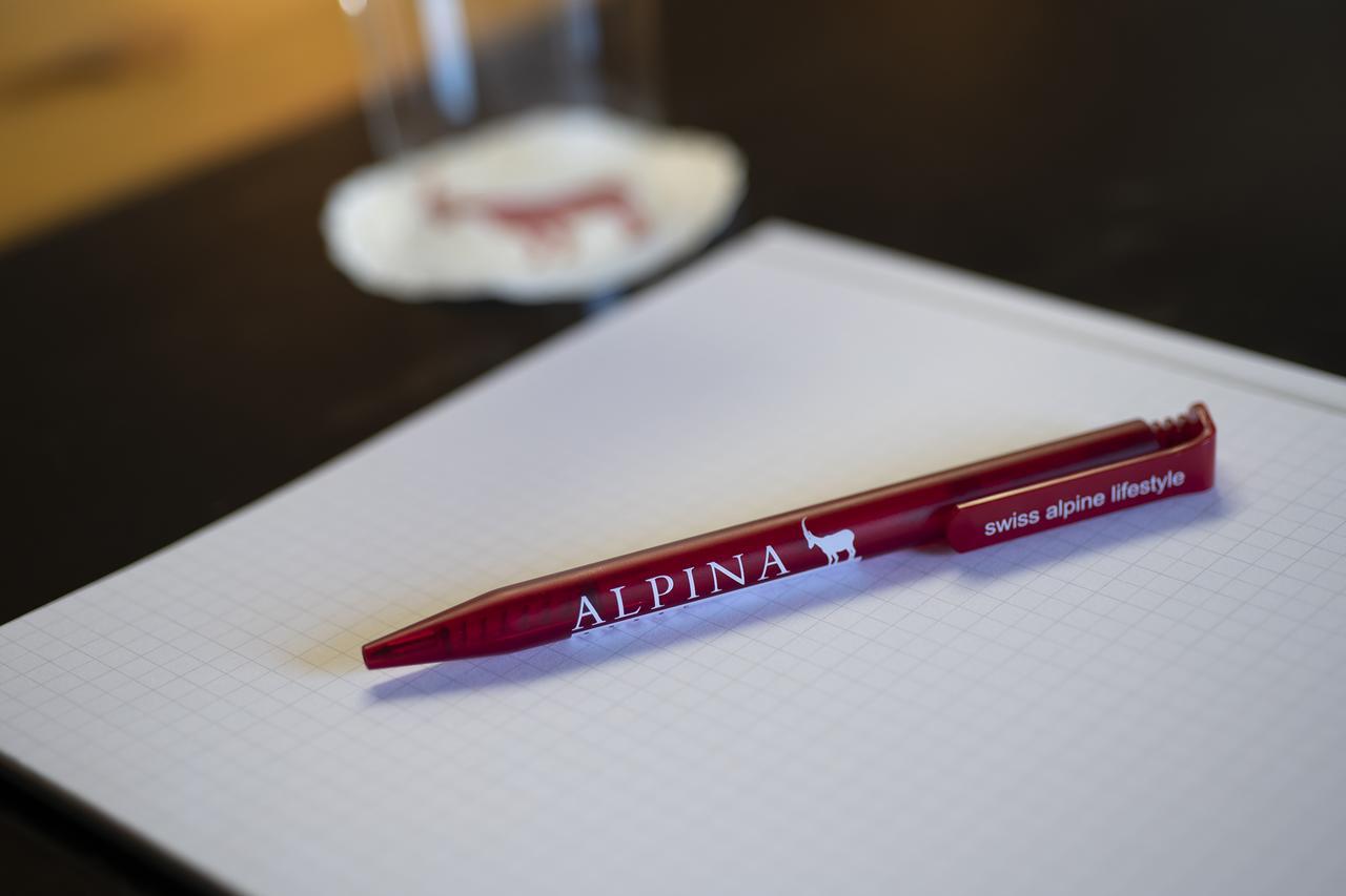 Hotel Alpina كلوسترز المظهر الخارجي الصورة